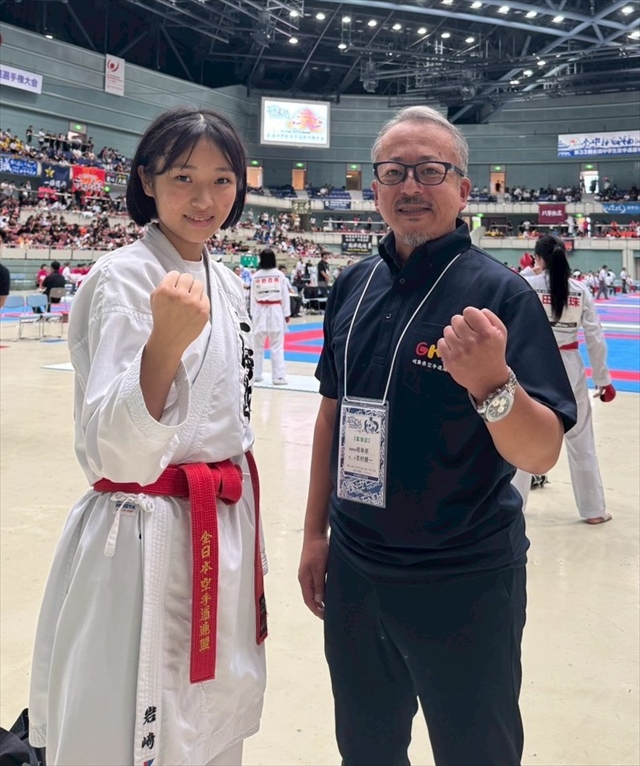 全国中学生空手道選手権大会01